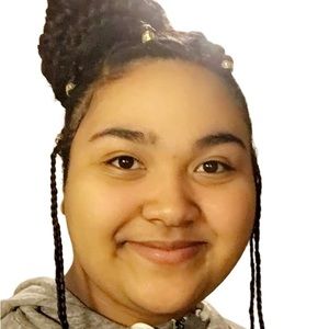 Meet your Posher, Deborah